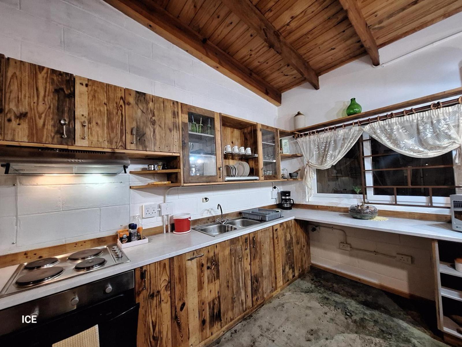 Wild Eden Self-Catering Accommodation Свакопмунд Номер фото